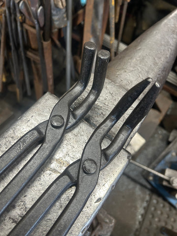 90 degree scroll tong
